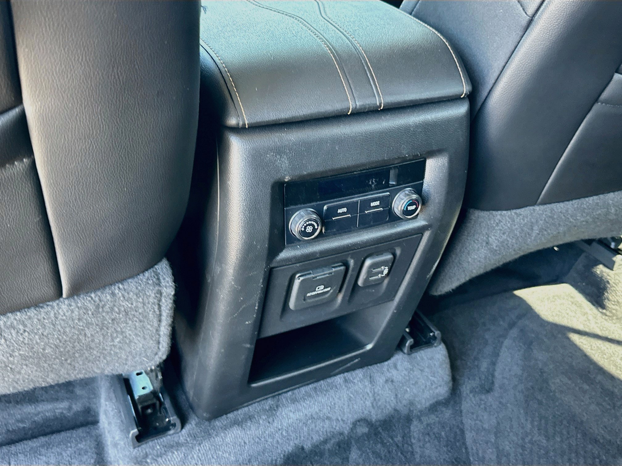 Used 2020 Chevrolet Traverse RS FWD image 25