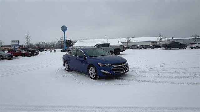Used 2023 Chevrolet Malibu LT image 2
