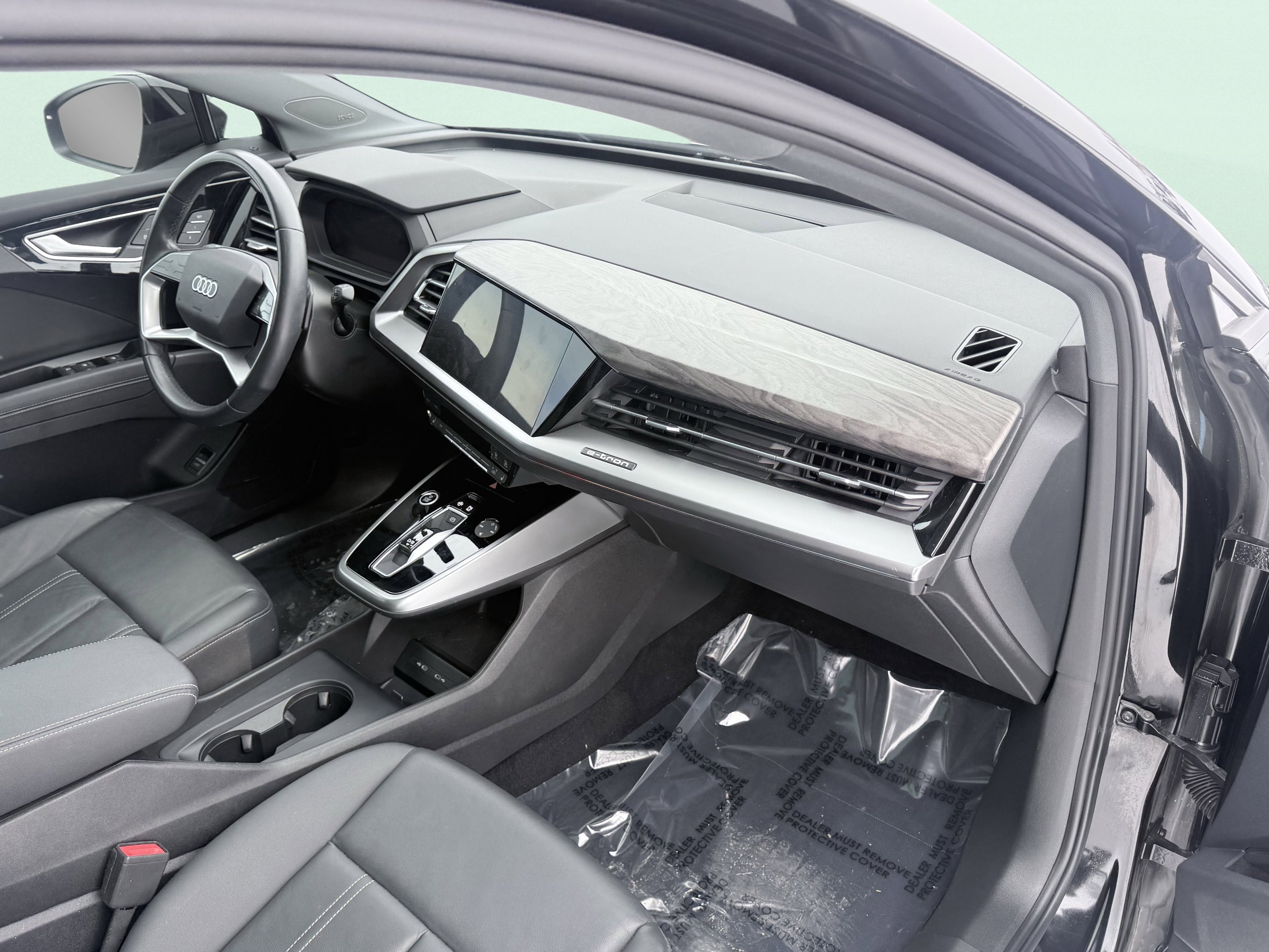 Used 2023 Audi Q4 e-tron Premium Plus w/ Premium Plus image 58