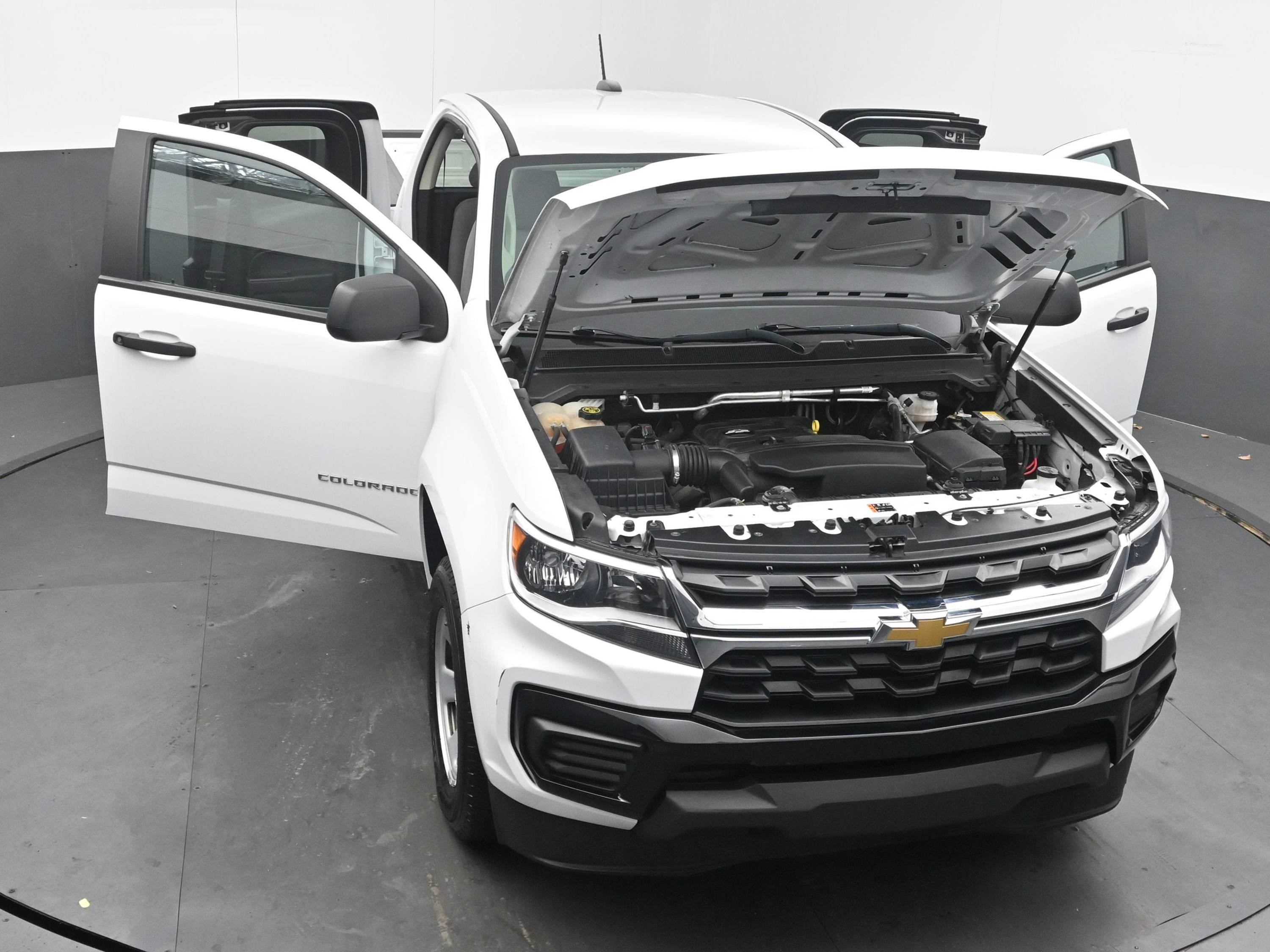 Used 2022 Chevrolet Colorado W/T image 37