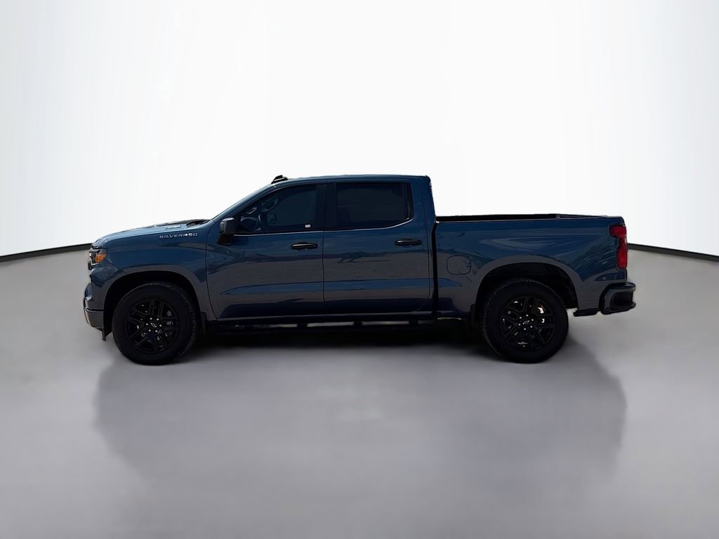 Used 2024 Chevrolet Silverado 1500 Custom image 4