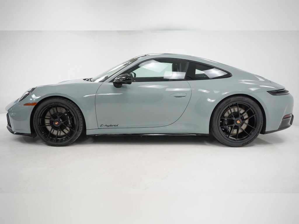 New 2026 Porsche 911 Carrera GTS image 2