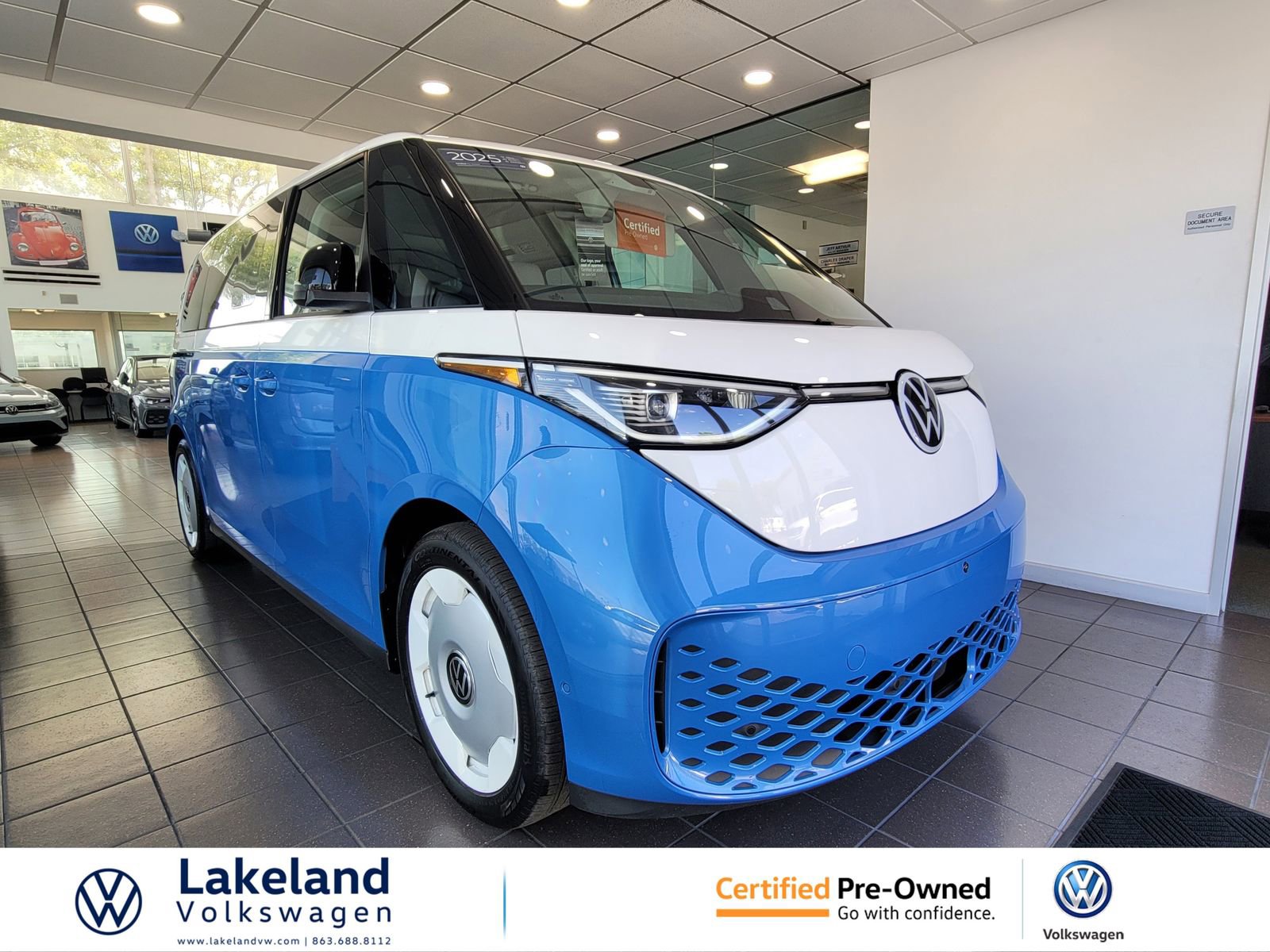 Used 2025 Volkswagen ID. Buzz 1st Edition image 1