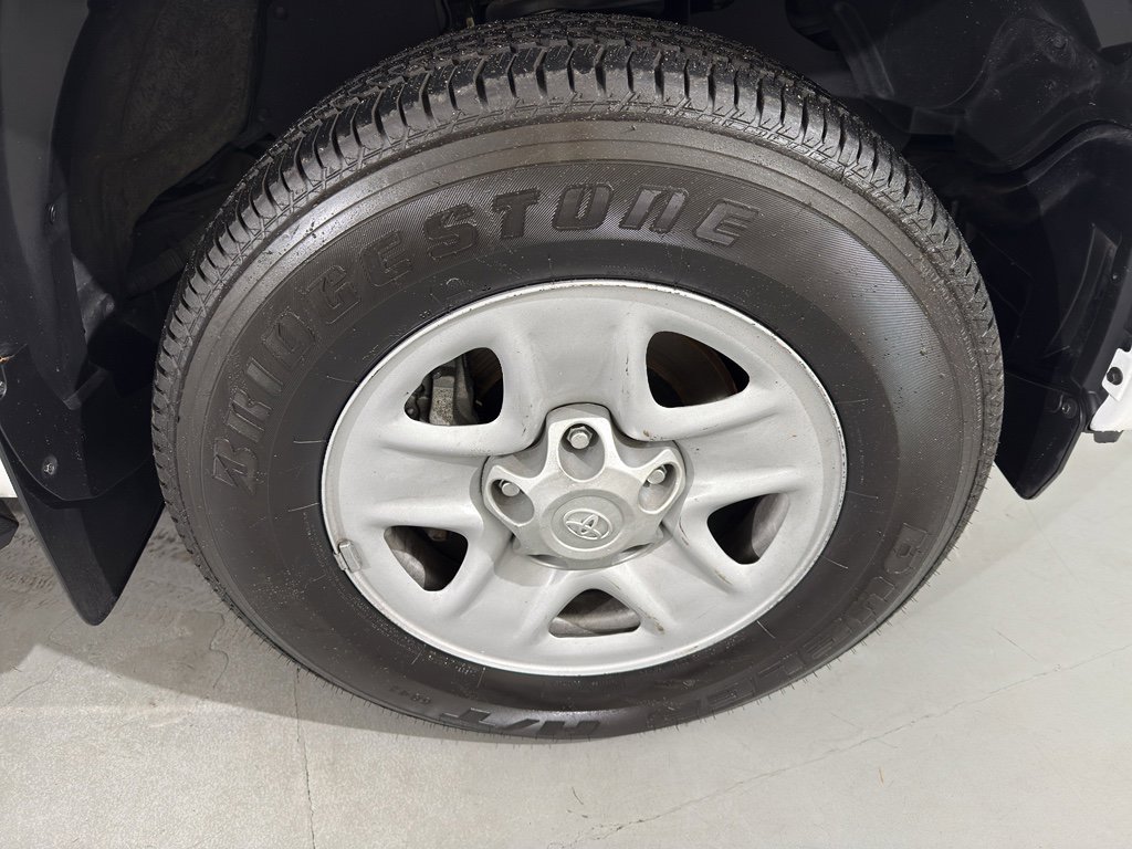 Used 2020 Toyota Tundra SR5 w/ SR5 Leather Package image 11