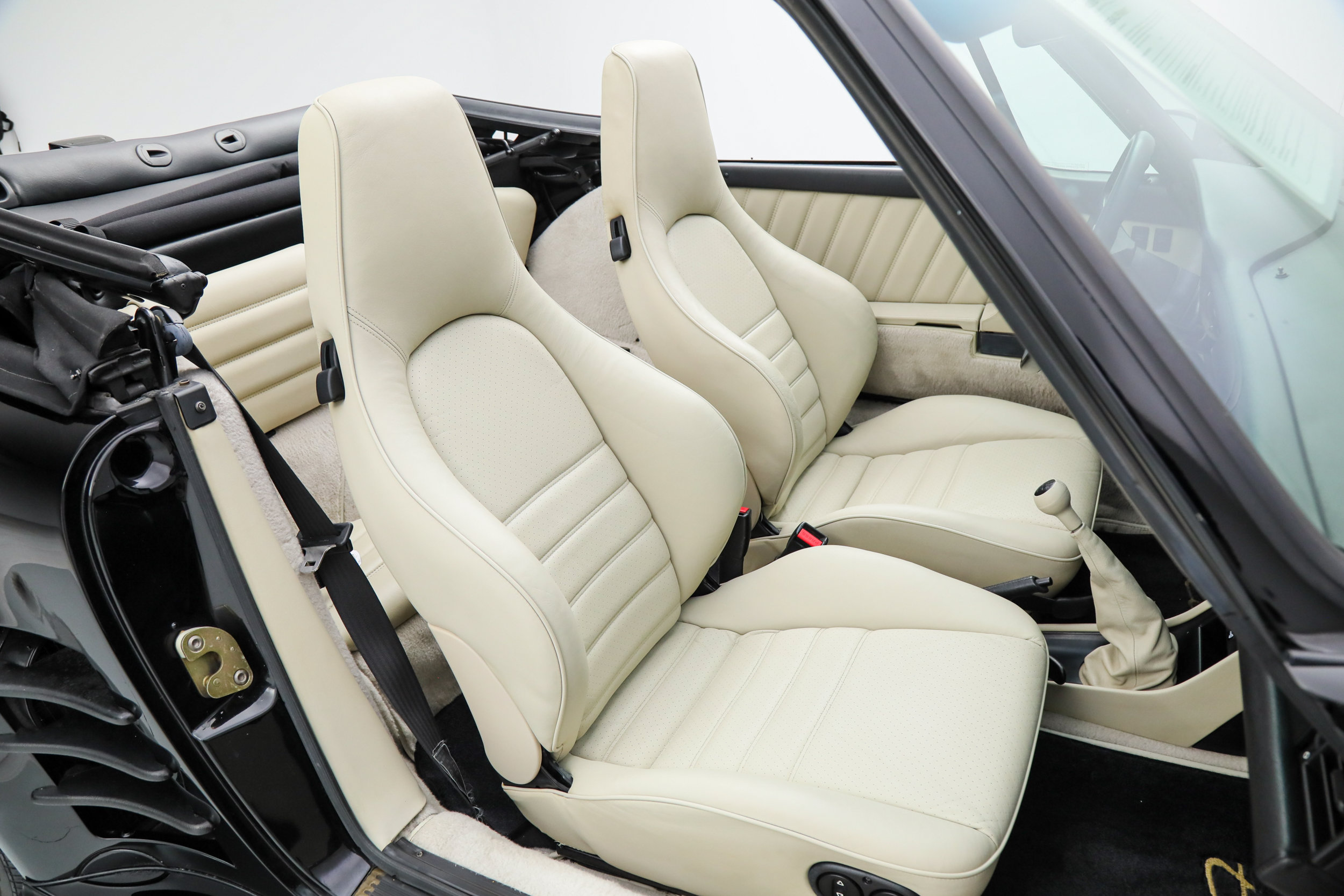Used 1989 Porsche 911 Turbo Targa RWD image 41