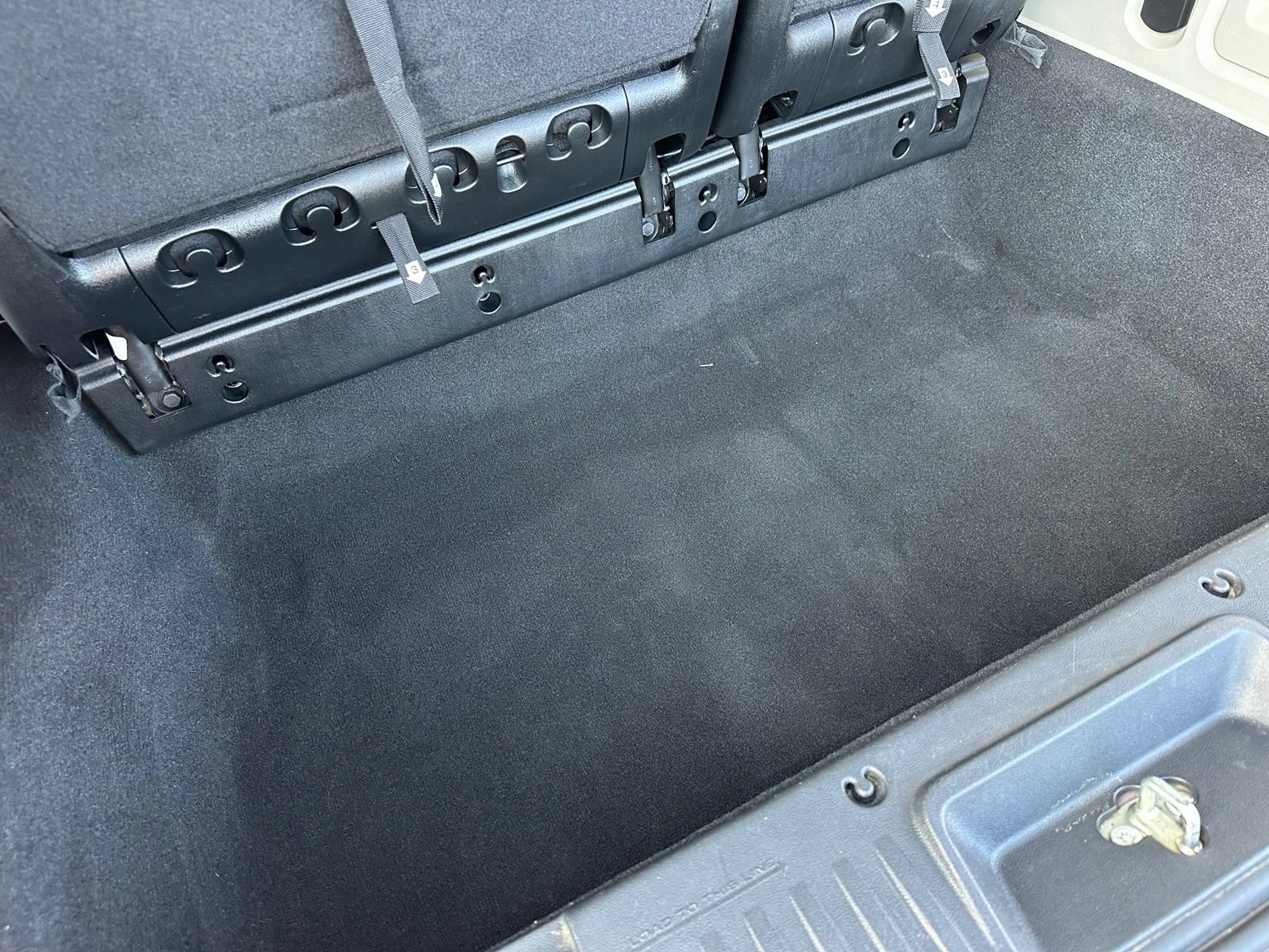 Used 2020 Dodge Grand Caravan SXT w/ Driver Convenience Group FWD image 38