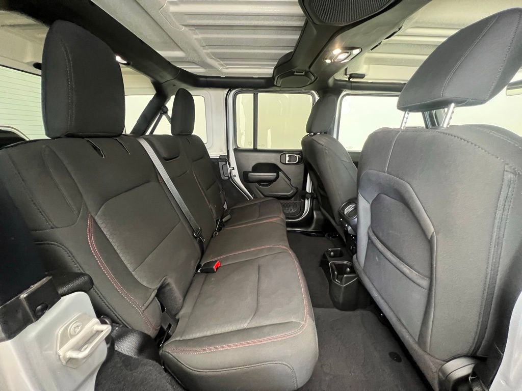 Used 2023 Jeep Wrangler Unlimited Rubicon AWD/4WD image 7
