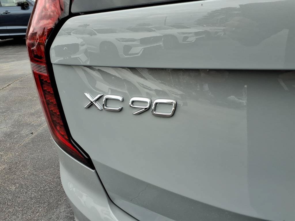 New 2026 Volvo XC90 B6 Plus w/ Protection Package Premier AWD/4WD image 5