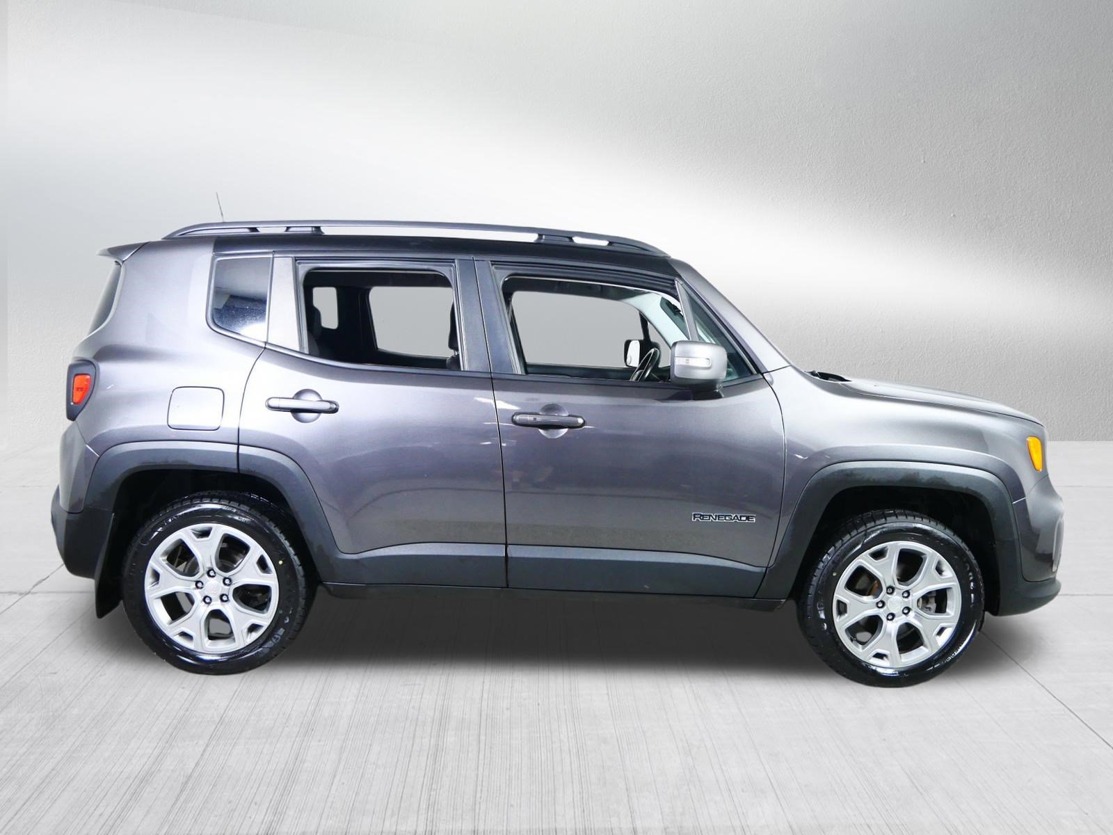 Used 2019 Jeep Renegade Limited AWD/4WD image 8