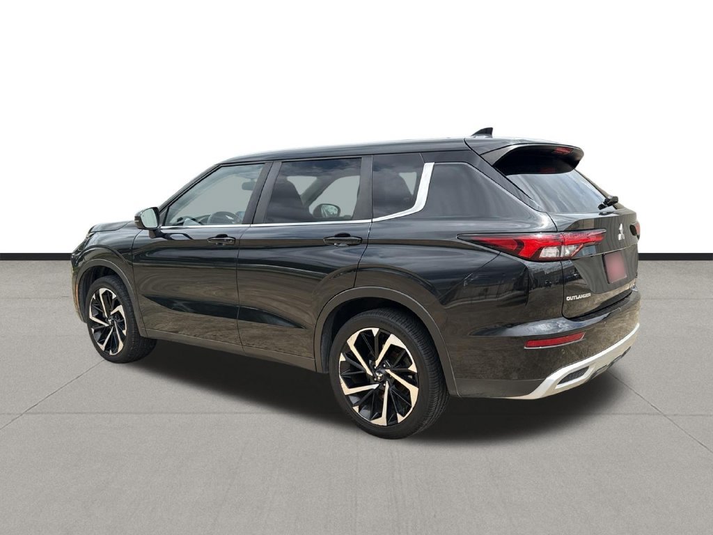 Used 2022 Mitsubishi Outlander SE FWD image 7
