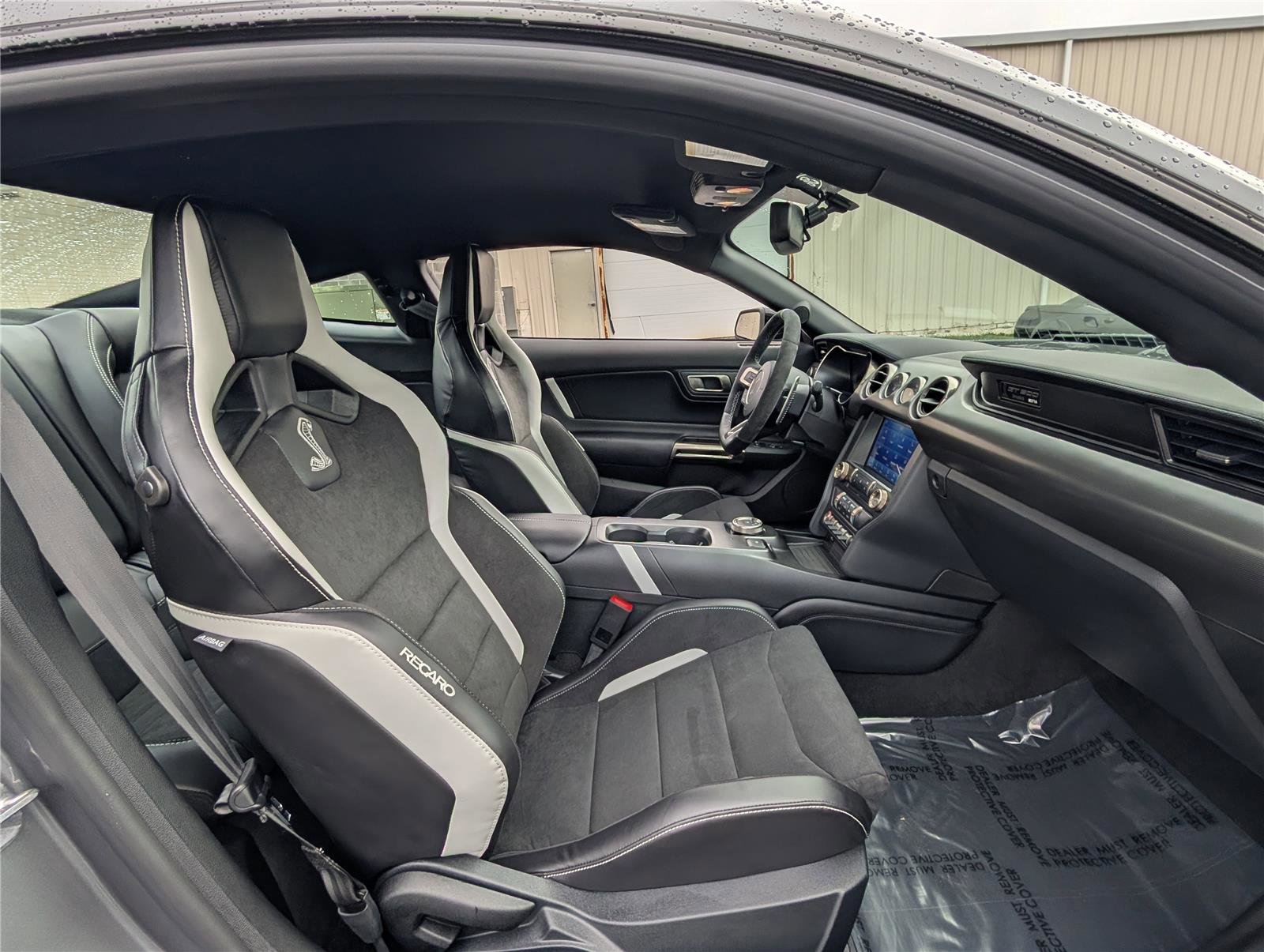 Used 2021 Ford Mustang Shelby GT500 w/ Technology Package image 16