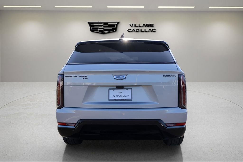 New 2025 Cadillac Escalade IQ Sport 2 w/ LPO, ONYX Package image 4