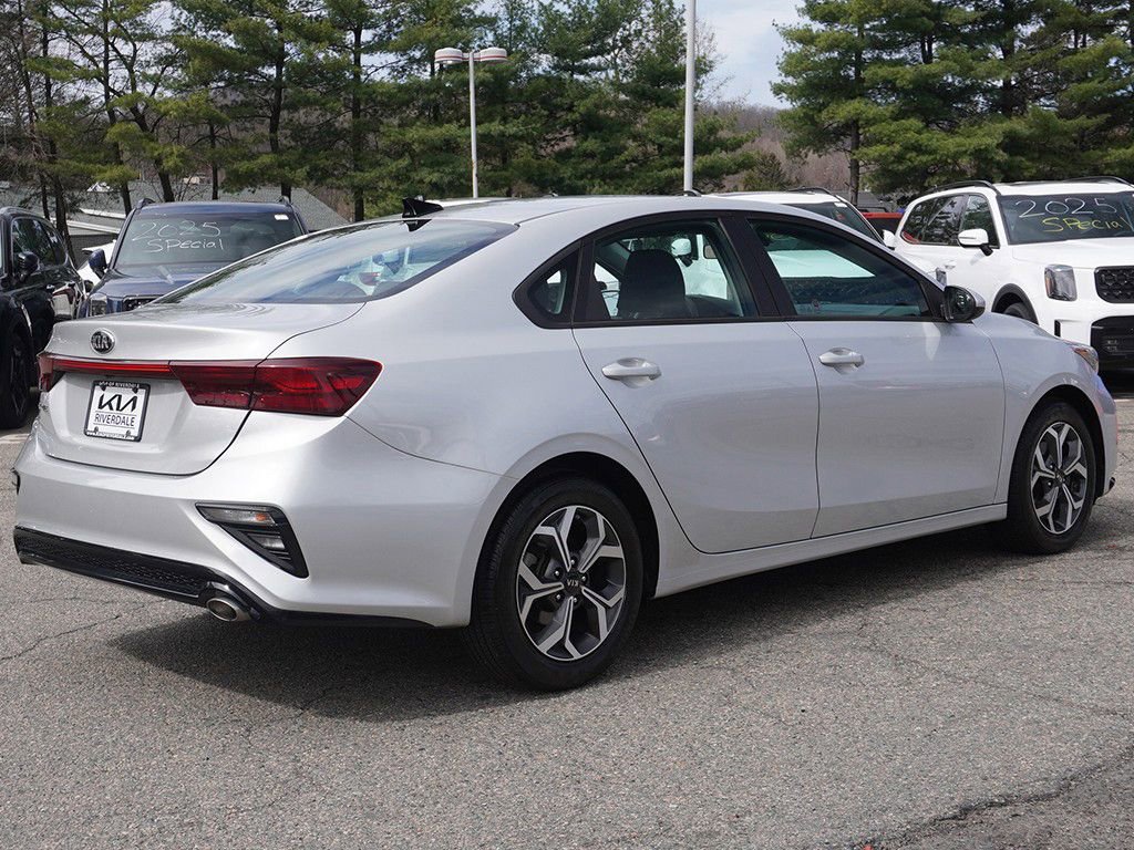 Used 2021 Kia Forte LXS image 7