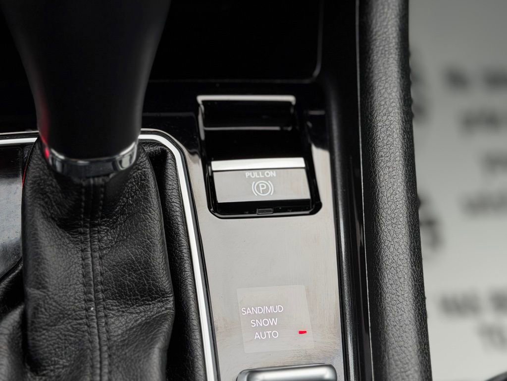 Used 2024 Jeep Compass Latitude image 19