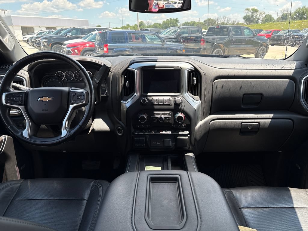 Used 2020 Chevrolet Silverado 1500 LTZ w/ LTZ Premium Package AWD/4WD image 14
