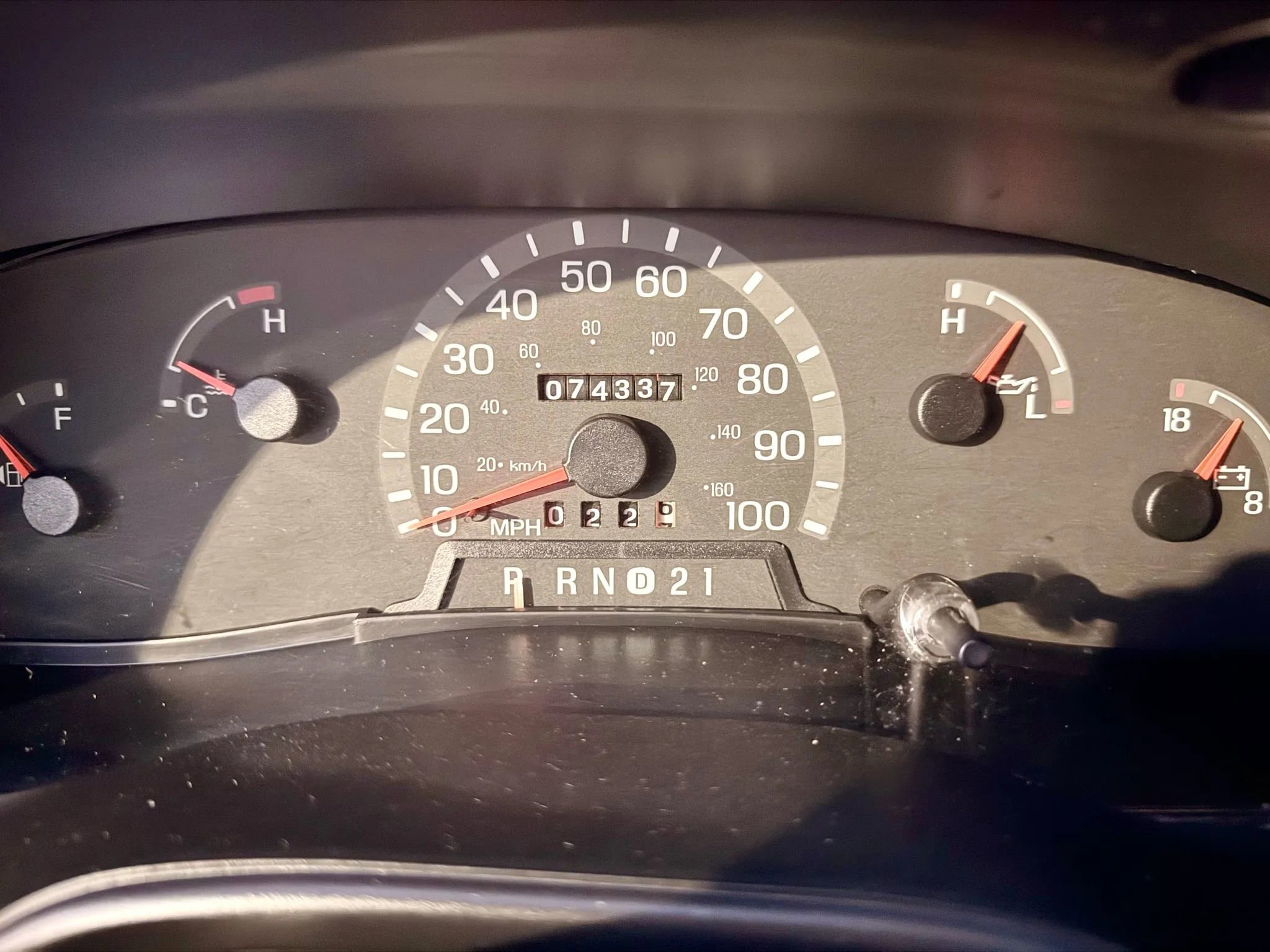 Used 2000 Ford E-350 and Econoline 350 Van image 12