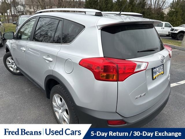 Used 2015 Toyota RAV4 LE image 8