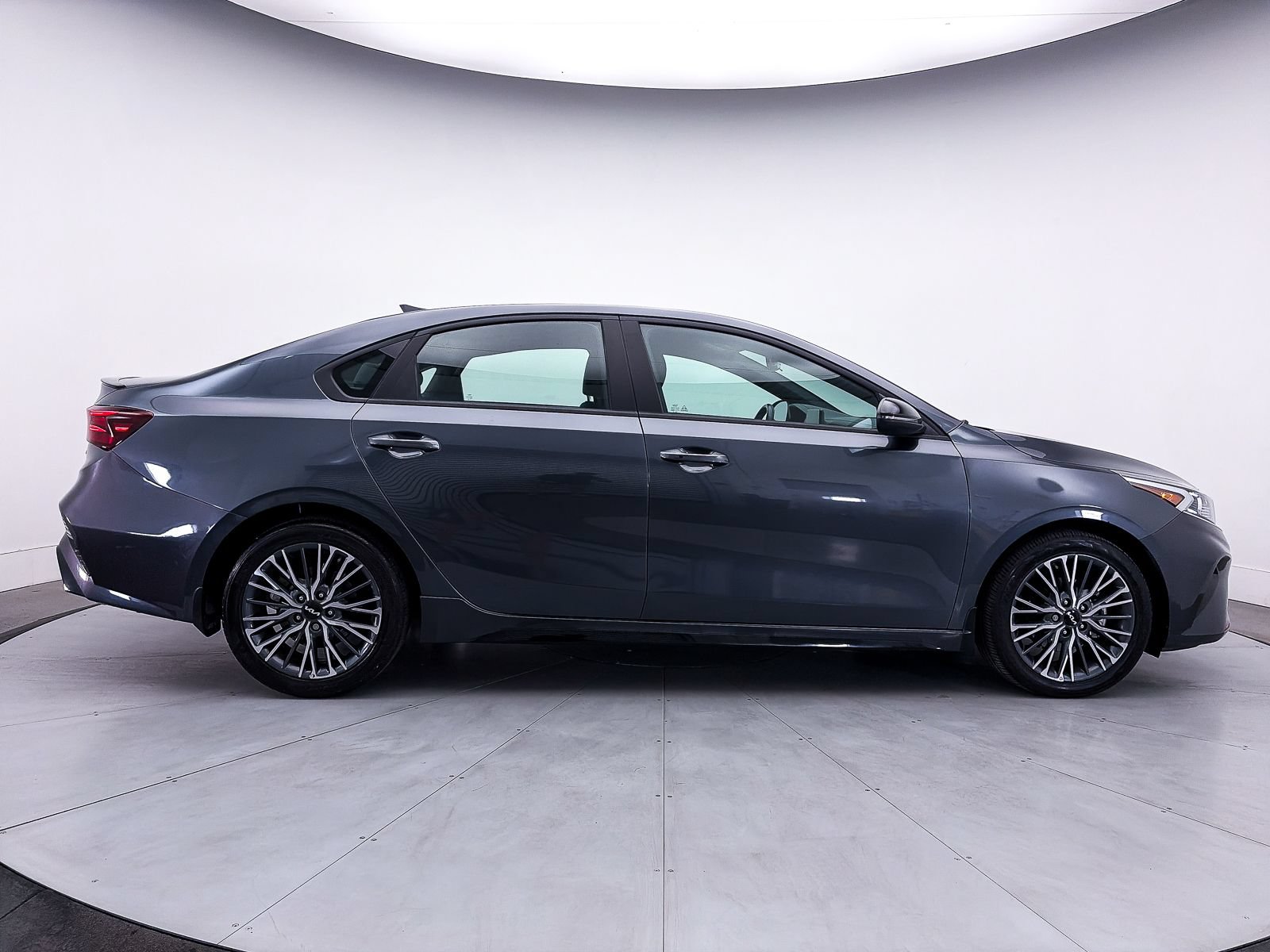 Certified 2024 Kia Forte GT-Line FWD image 39