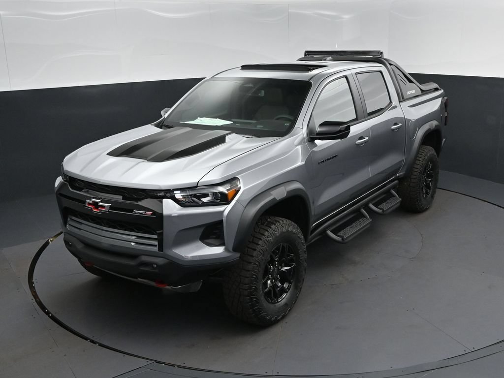New 2026 Chevrolet Colorado ZR2 w/ Midnight Edition AWD/4WD image 32