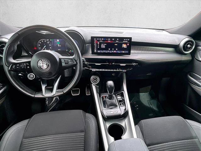 Used 2025 Alfa Romeo Tonale AWD/4WD image 16