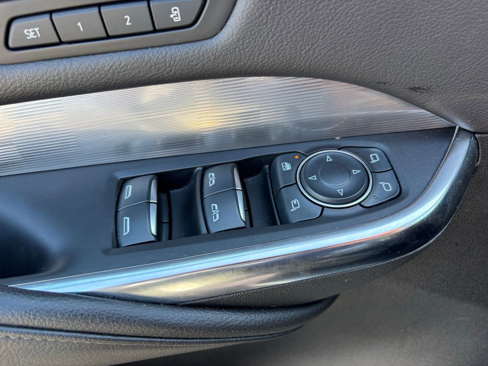 Used 2024 Cadillac XT4 Premium Luxury image 8