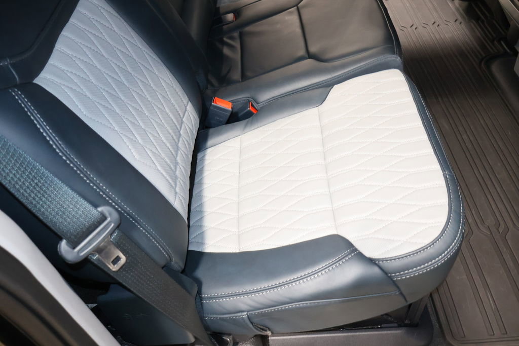 Used 2024 Ford F350 Limited w/ FX4 Off-Road Package image 57