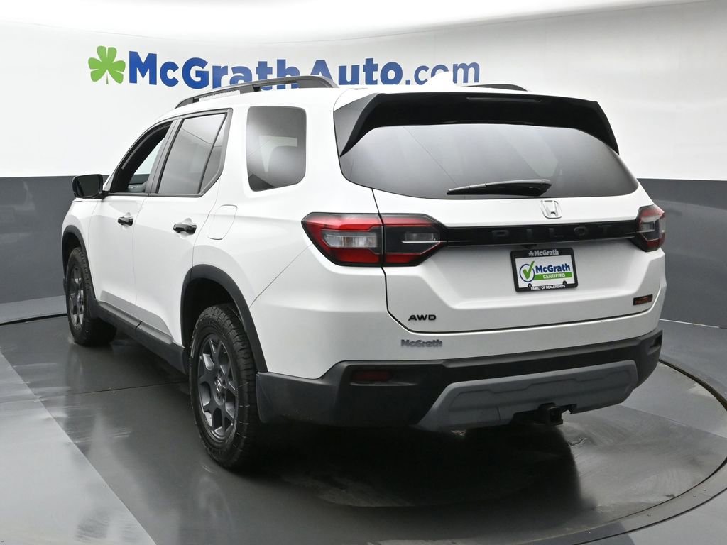 Used 2025 Honda Pilot TrailSport image 26