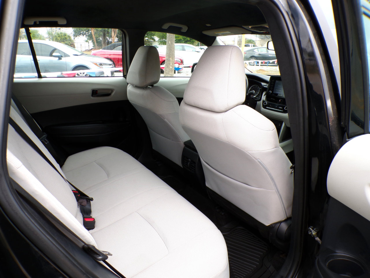 Used 2022 Toyota Corolla Cross L FWD image 26