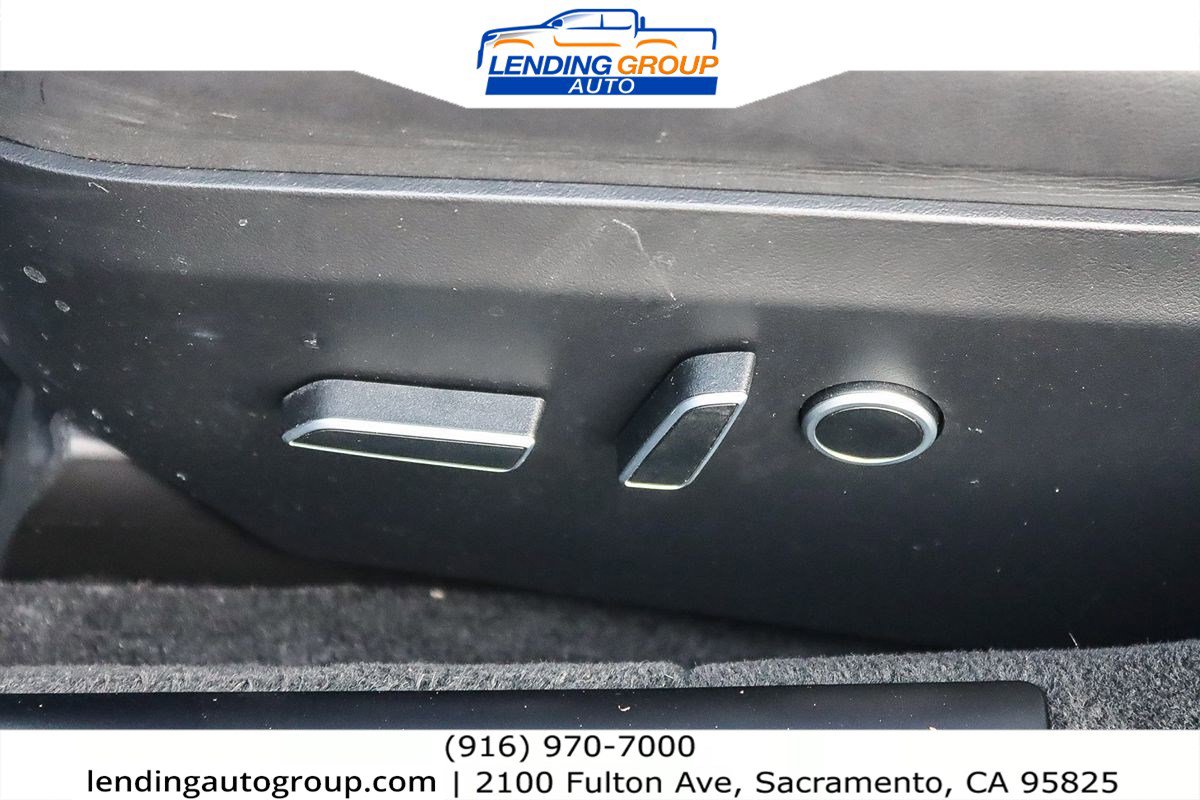 Used 2021 Tesla Model S Plaid image 17