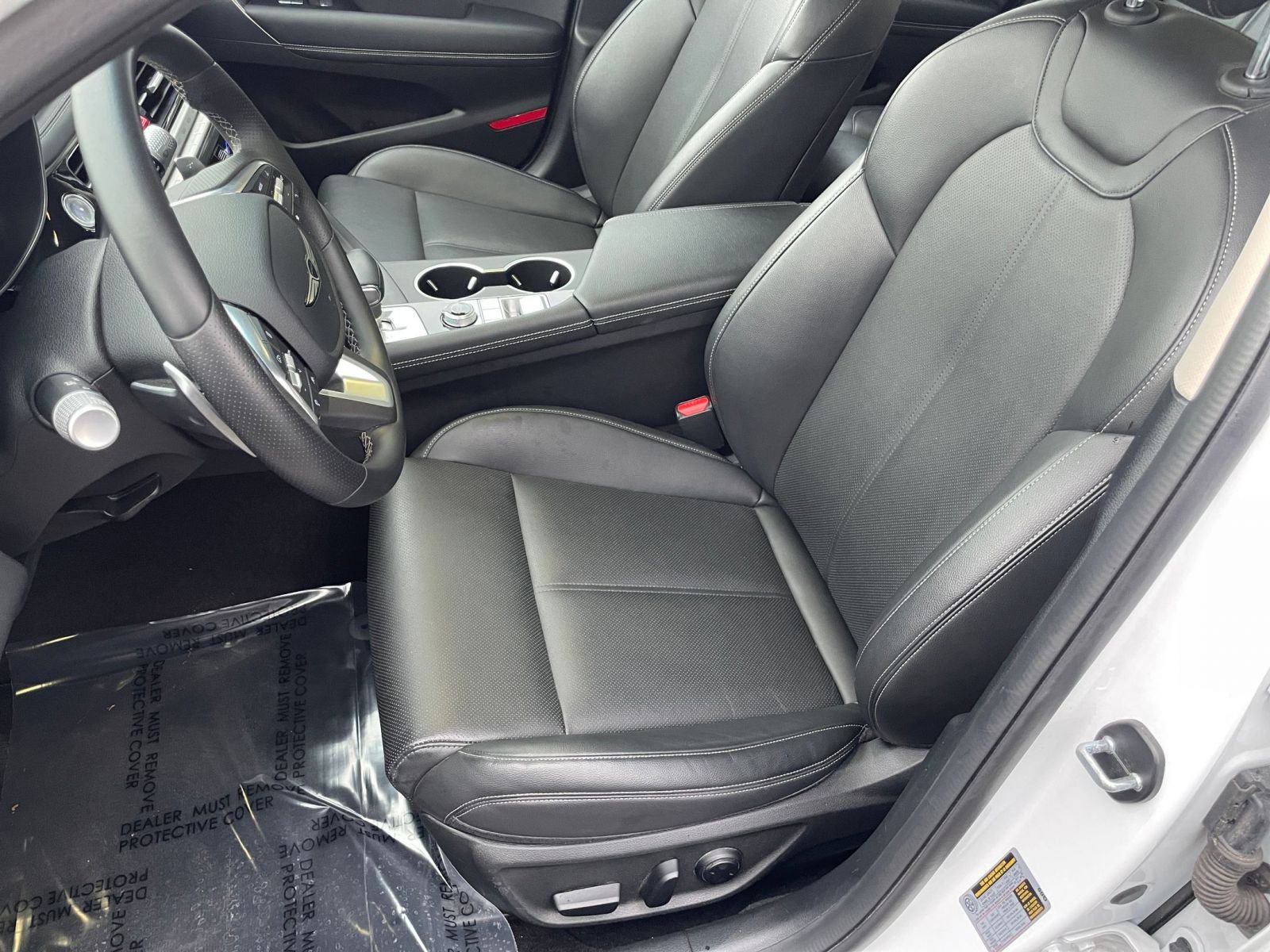 Used 2025 Genesis G70 2.5T image 37