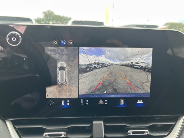 New 2026 Chevrolet Equinox LT w/ Convenience Package II image 23