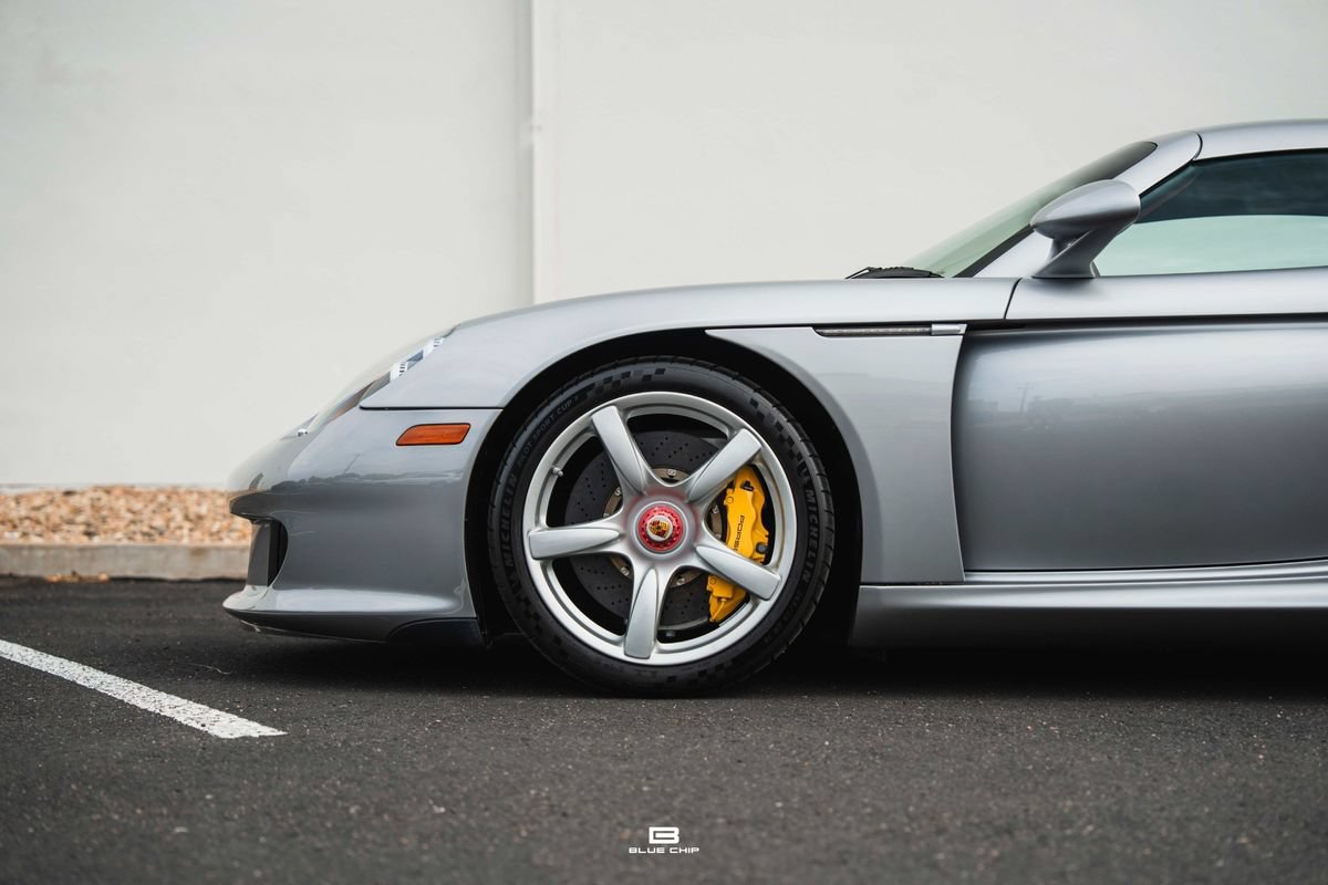 Used 2004 Porsche Carrera GT RWD image 3