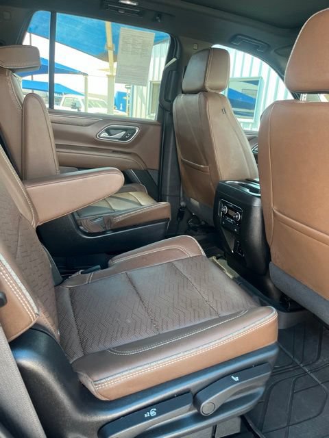 Used 2023 Chevrolet Tahoe High Country w/ Premium Package 2 AWD/4WD image 11
