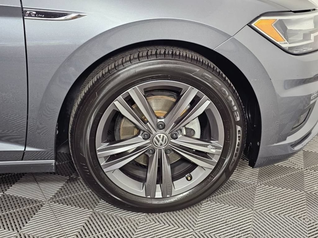 Used 2021 Volkswagen Jetta R-Line FWD image 9