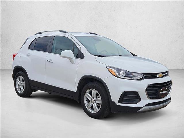 Used 2020 Chevrolet Trax LT w/ LT Convenience Package FWD video 3