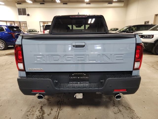 Certified 2025 Honda Ridgeline Black Edition image 4