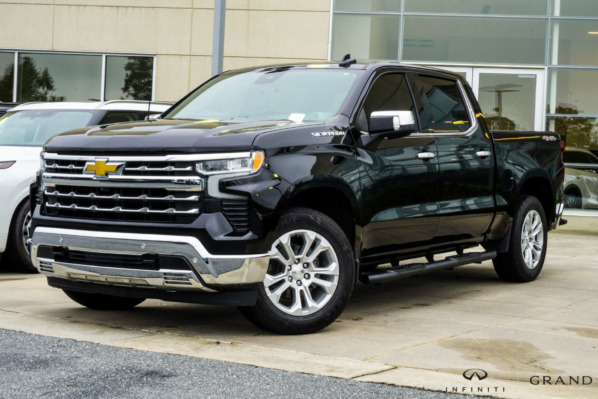Used 2023 Chevrolet Silverado 1500 LTZ AWD/4WD image 1