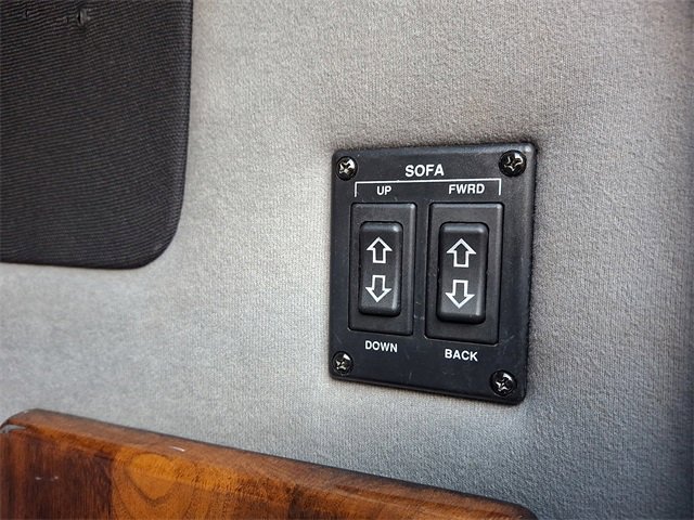 Used 1999 Dodge B1500 Conversion image 33