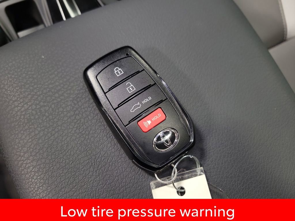 Used 2026 Toyota Camry SE image 15