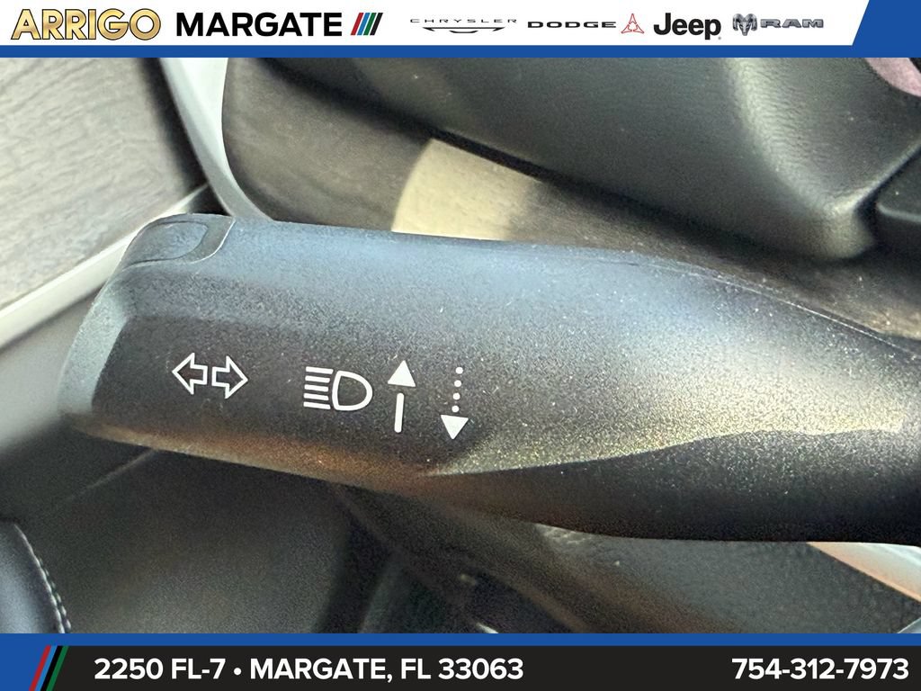 Used 2025 Jeep Grand Cherokee Limited w/ Luxury Tech Group II AWD/4WD image 33