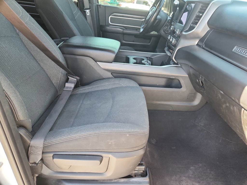 Used 2020 RAM 2500 Big Horn w/ Night Edition AWD/4WD image 16