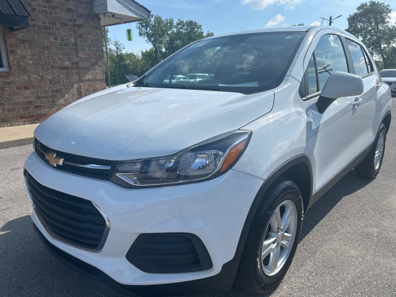 Used 2022 Chevrolet Trax LS w/ Tint and Cruise Package