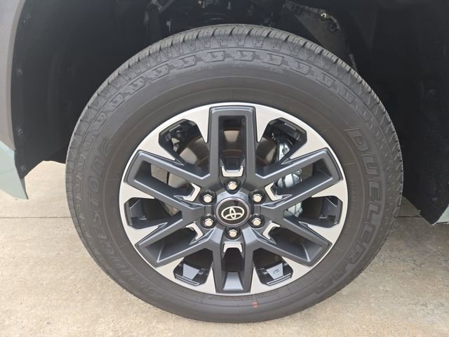 Used 2025 Toyota Tundra Limited image 26