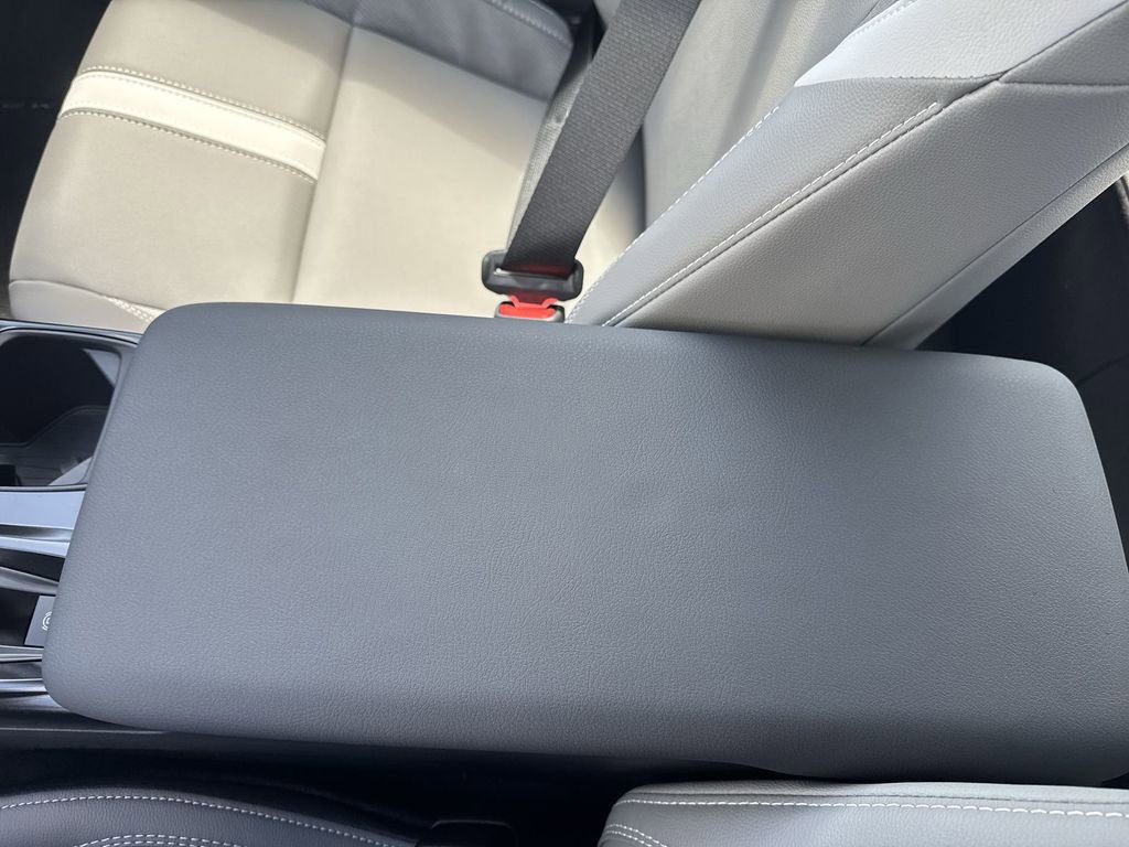 New 2026 Toyota Camry SE FWD image 24