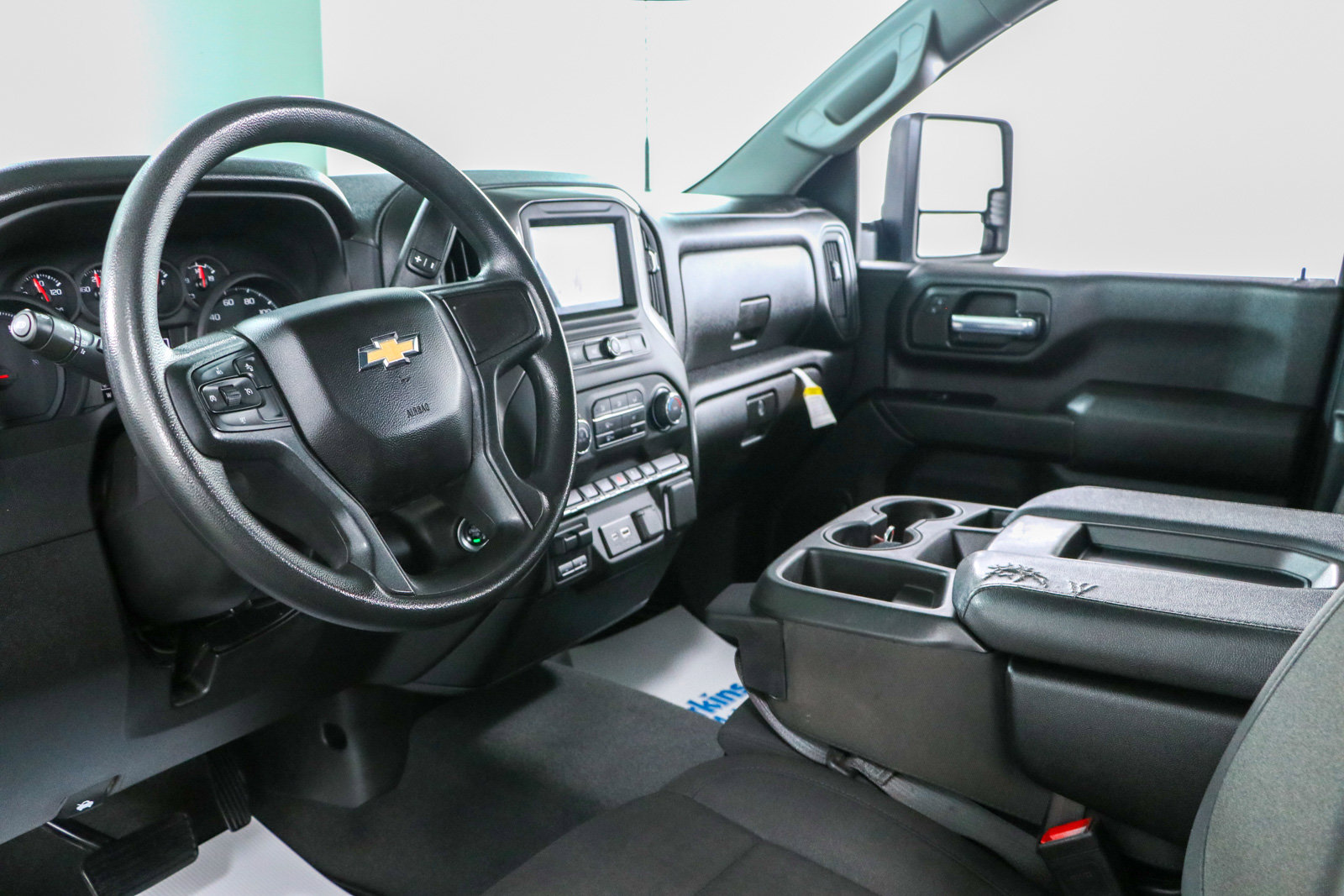 Used 2025 Chevrolet Silverado 2500 Custom w/ Custom Convenience Package AWD/4WD image 24