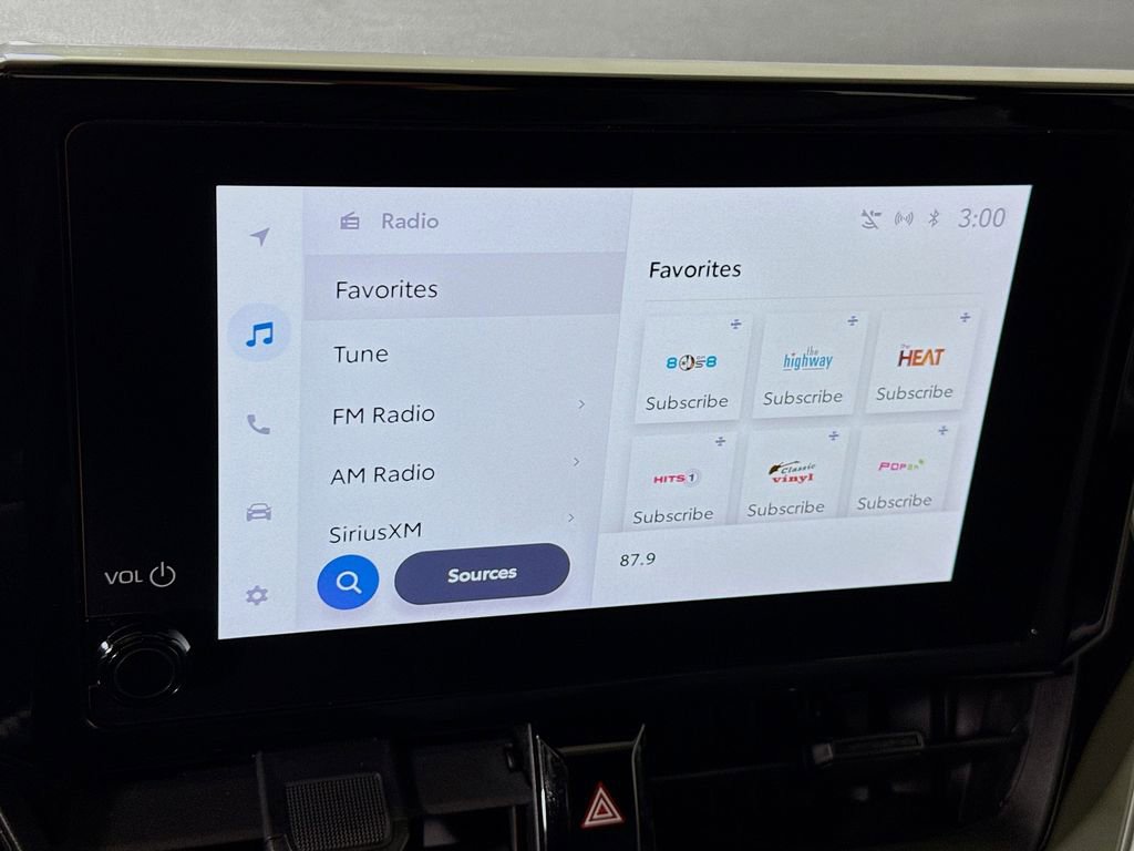 Certified 2023 Toyota Corolla SE w/ Carpet Mat Package (TMS) image 6