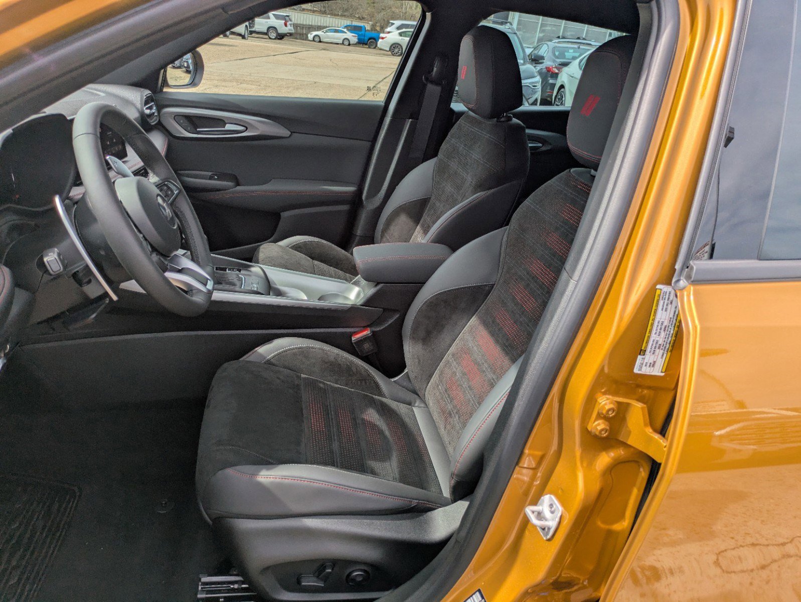 New 2025 Dodge Hornet R/T w/ Track Pack image 10