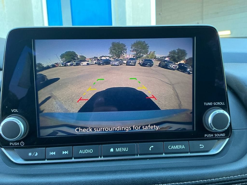 Used 2024 Nissan Rogue SV AWD/4WD image 18