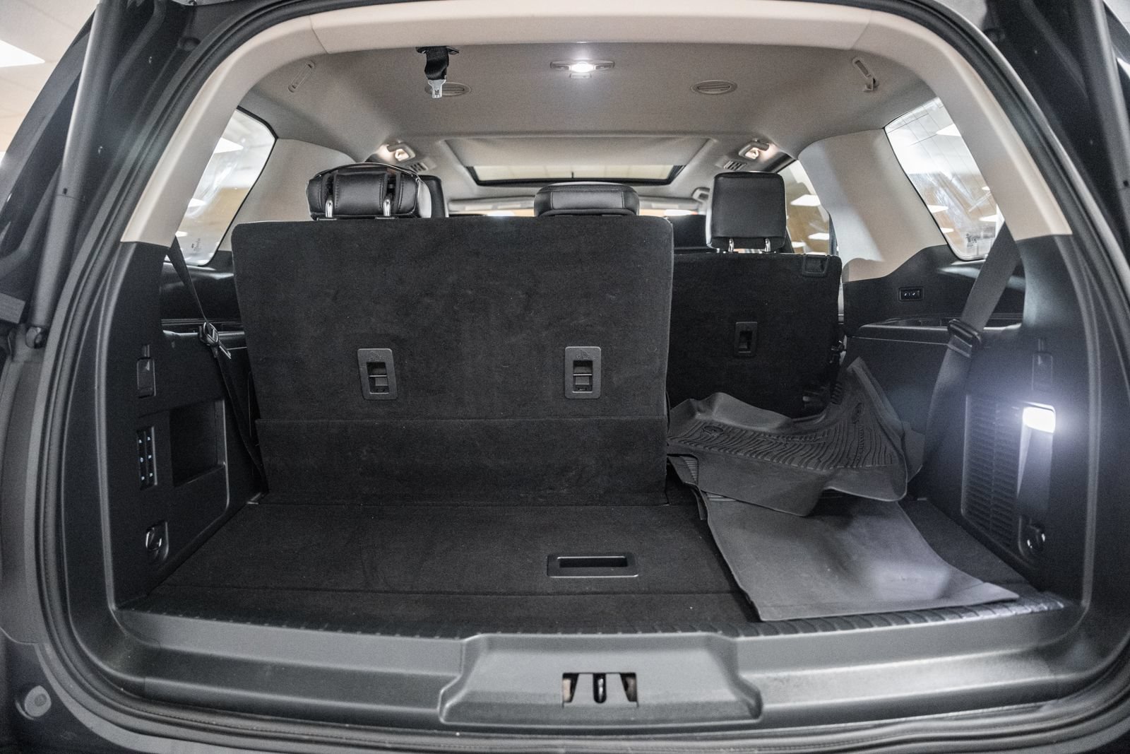 Used 2023 Ford Expedition XLT AWD/4WD image 11