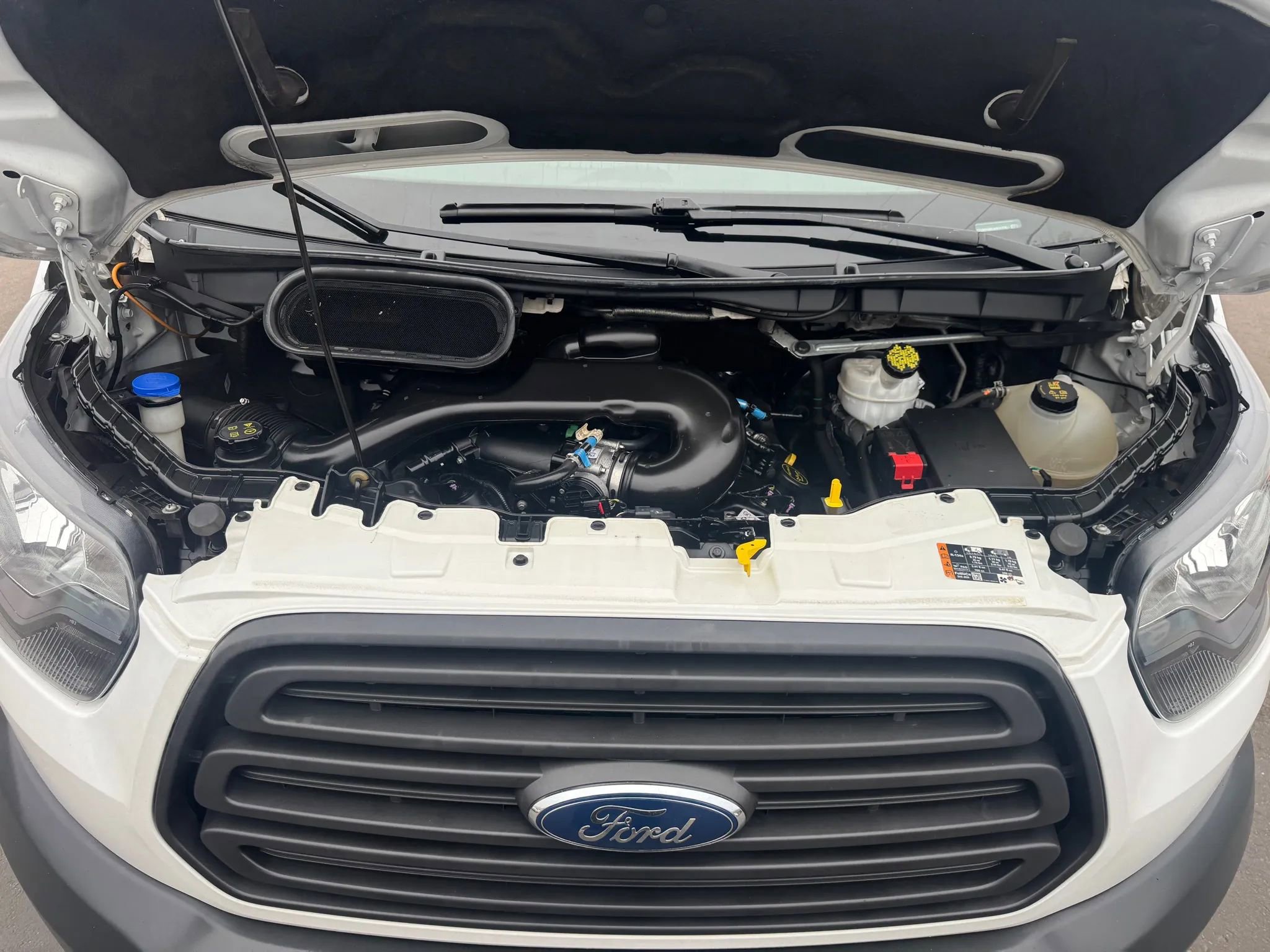 Used 2018 Ford Transit 250 148 Low Roof image 35